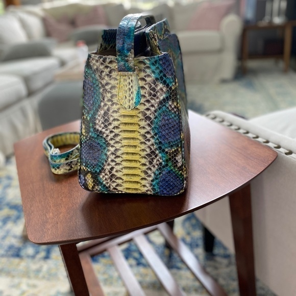 Grand Pele Collection Python Leather Satchel / Crossbody - Picture 4 of 15